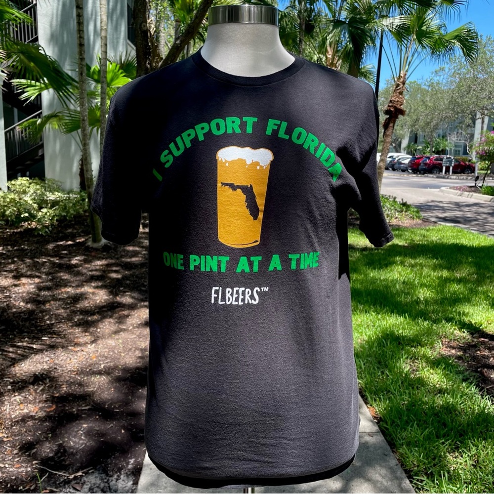 Urbeers Black Florida Beer T Shirt Size L Pint Beverage Party Bar Logo Vacation